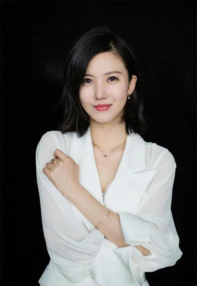 原来他们是夫妻,出道19年零绯闻,老婆比他有名,2岁女儿高颜值