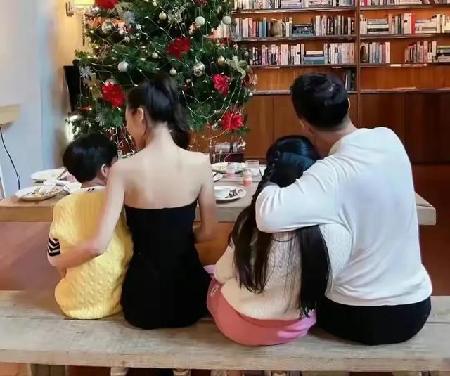 汪小菲成功求婚，张雨绮和S妈却成评论区主角，原因让人笑不活了