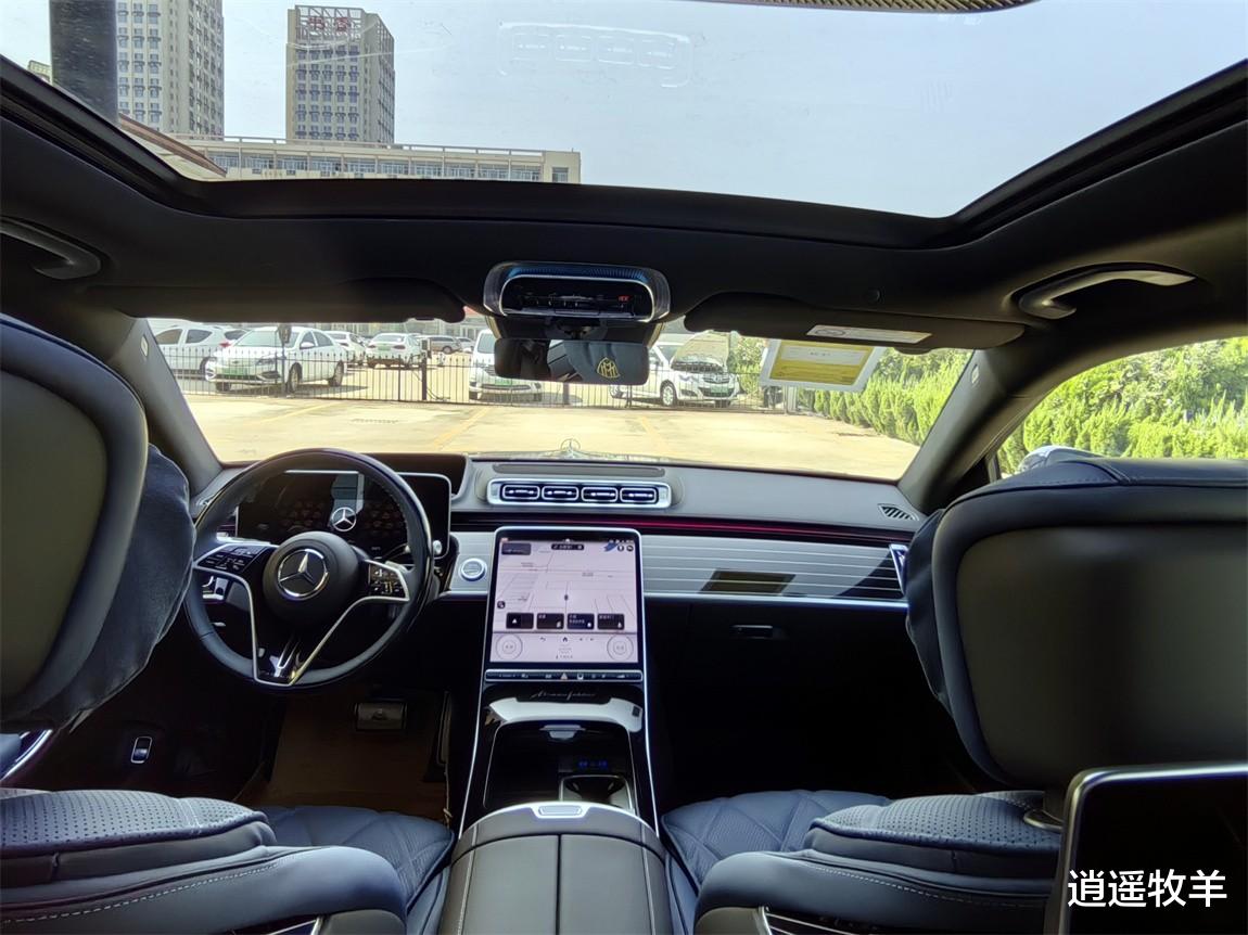 25款迈巴赫S580 4MATIC：它是一台落地超300万的8缸奔驰S级轿车