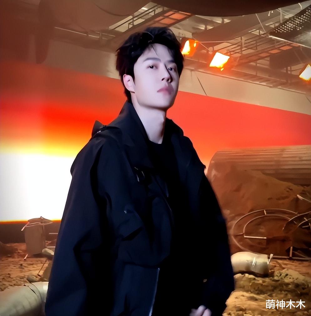 众星元宵节晒照状态好真实!杨幂长肉刘诗诗嘴歪,杨紫年龄感骤增