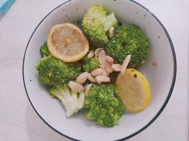 腰围从75cm到65cm，2个月练出马甲线，我是怎么做到的？