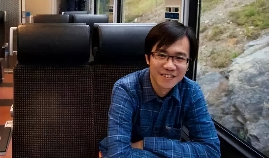 中国AI领军者何恺明，击败谷歌高通团队，在世界AI科学家里排第一