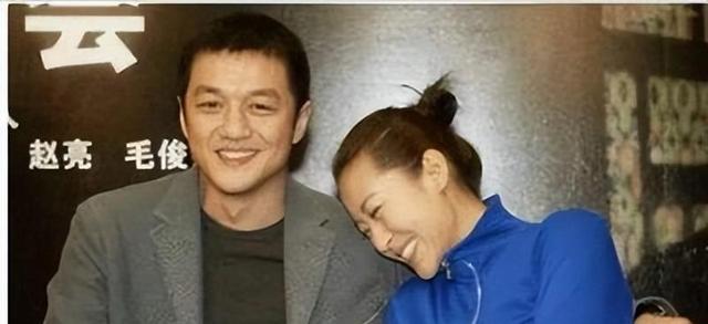 柯蓝:四段情史,2次“小三”,52岁还单身的她,成了人生赢家