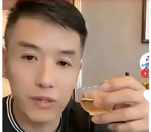 这一次，惹怒赵本山徒弟的王亮，把刘能仅剩的体面，撕得稀碎