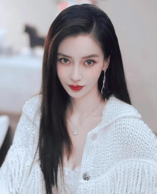 杨颖|杨颖试水大半年,《奔跑吧》打码戳破幻想,频频热搜却是自欺欺人