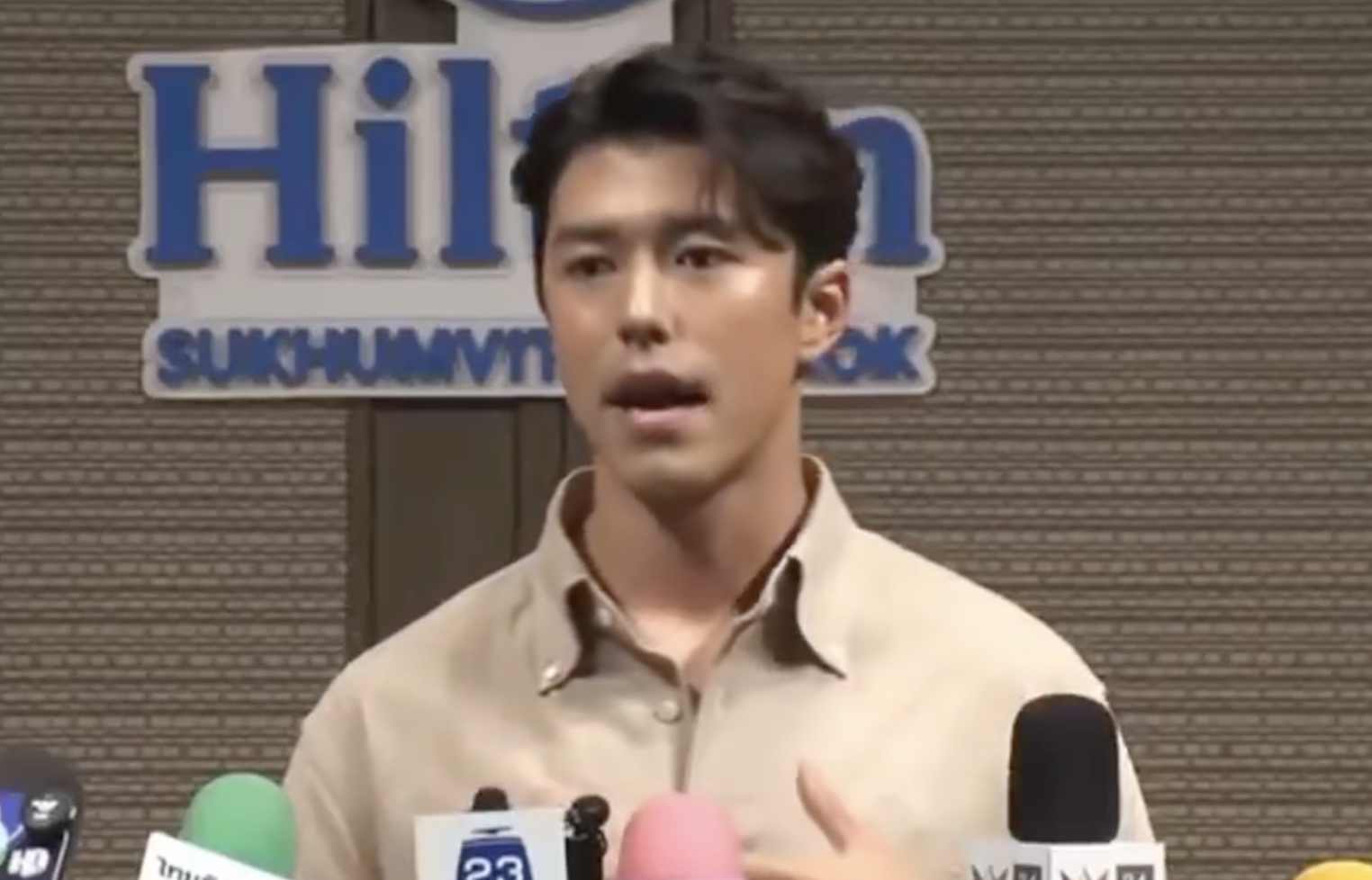 小九官宣和小水分手，理由是无法平衡小水和妈妈的关系，被吐槽是妈宝男