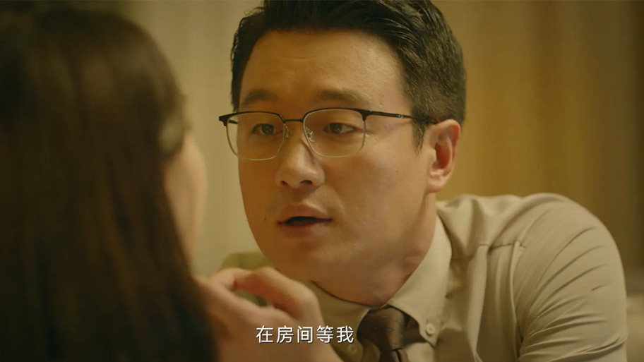 《错位》：当名作家变成无耻剽窃者，人性扭曲的背后是什么？