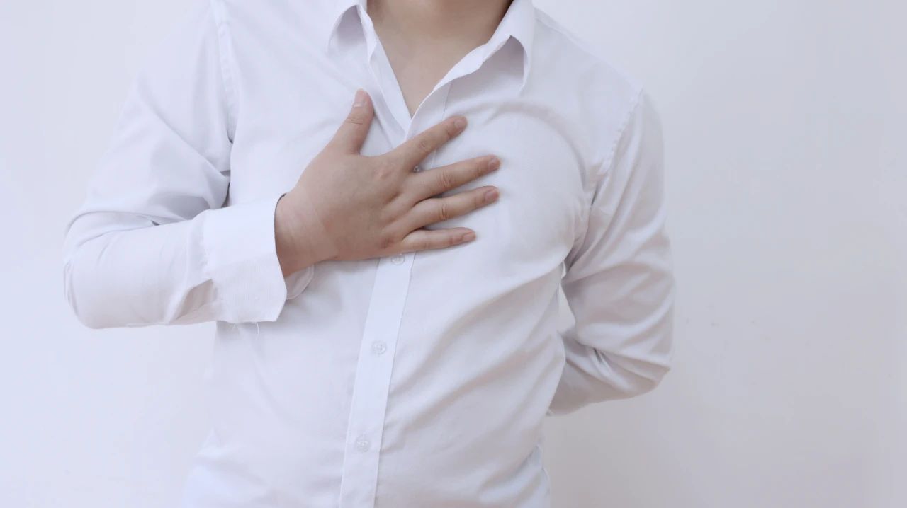 医生提醒:身体这4个部位爱出汗,或是疾病的表现,别忽视