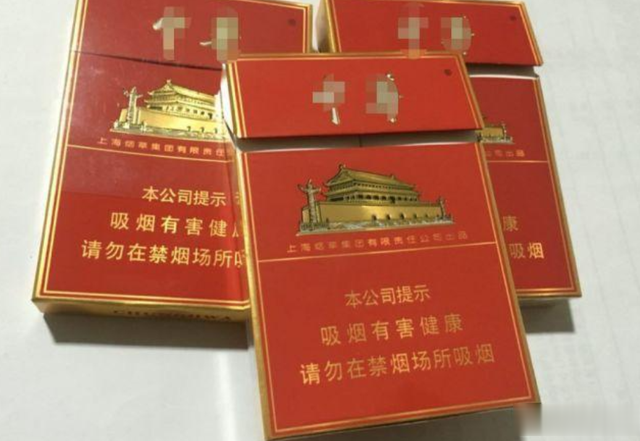 吸烟真的有害吗？英国烟草公司用48只狗做实验，3年每天吸100支烟