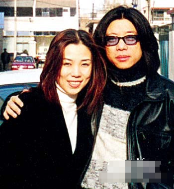 歌手郭峰:三段恋情无疾而终,61岁未婚无子女,一生都献给了音乐 - 社会