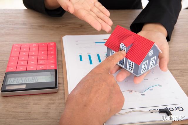 鹅厂夫妻，掏空六个钱包12万上车在深圳买房，现在男方被裁