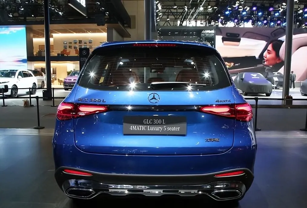 奔驰豪华SUV从62万一路跌至22万，降40万，奈何无人欣赏