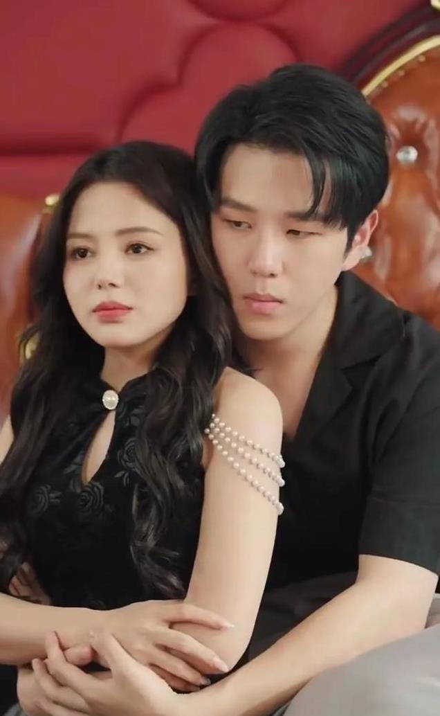 5部极致拉扯,又土又甜又欲的短剧,每一部都看点十足,甜虐交织