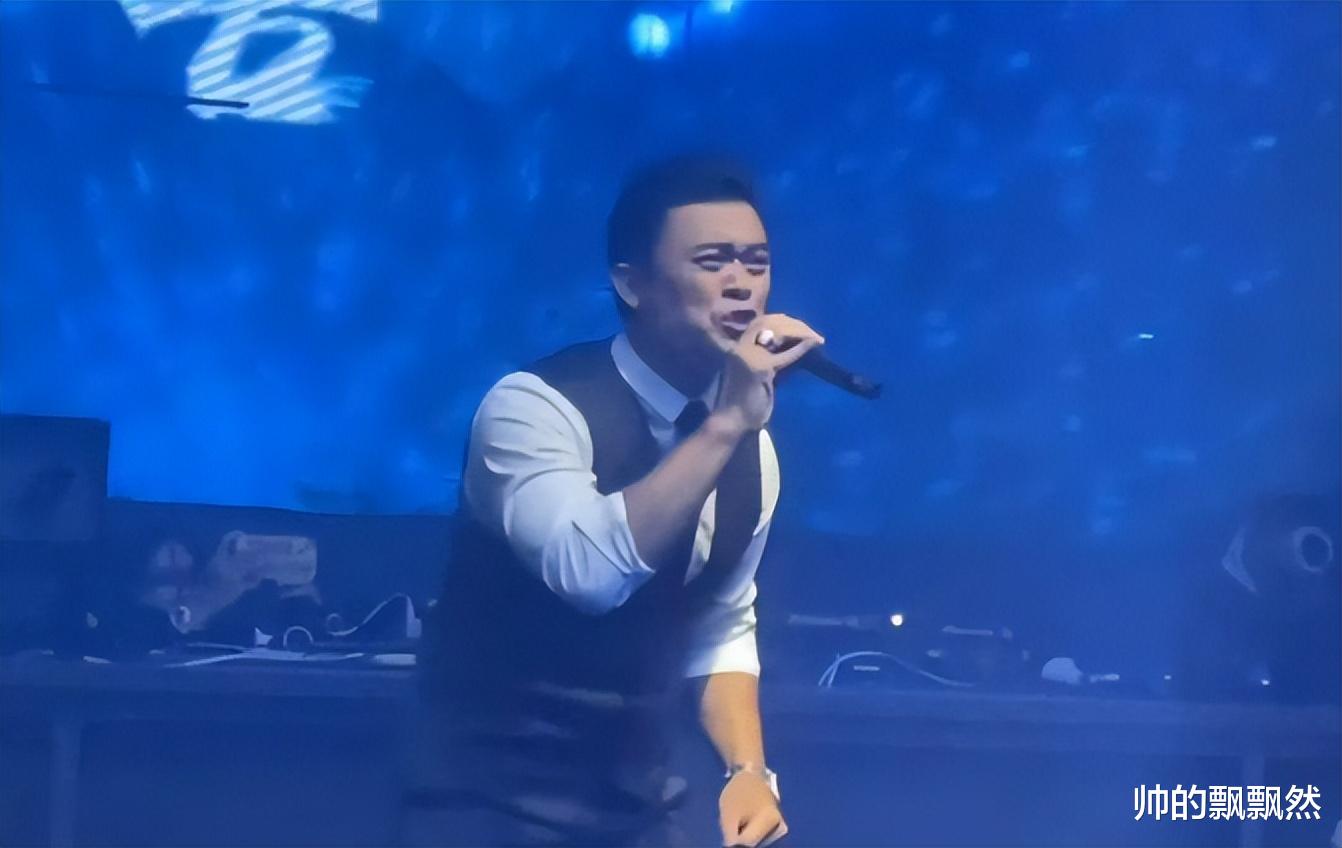 樊少皇：我虽愧对2个私生子女，但余生都不会辜负倒贴房车的妻子