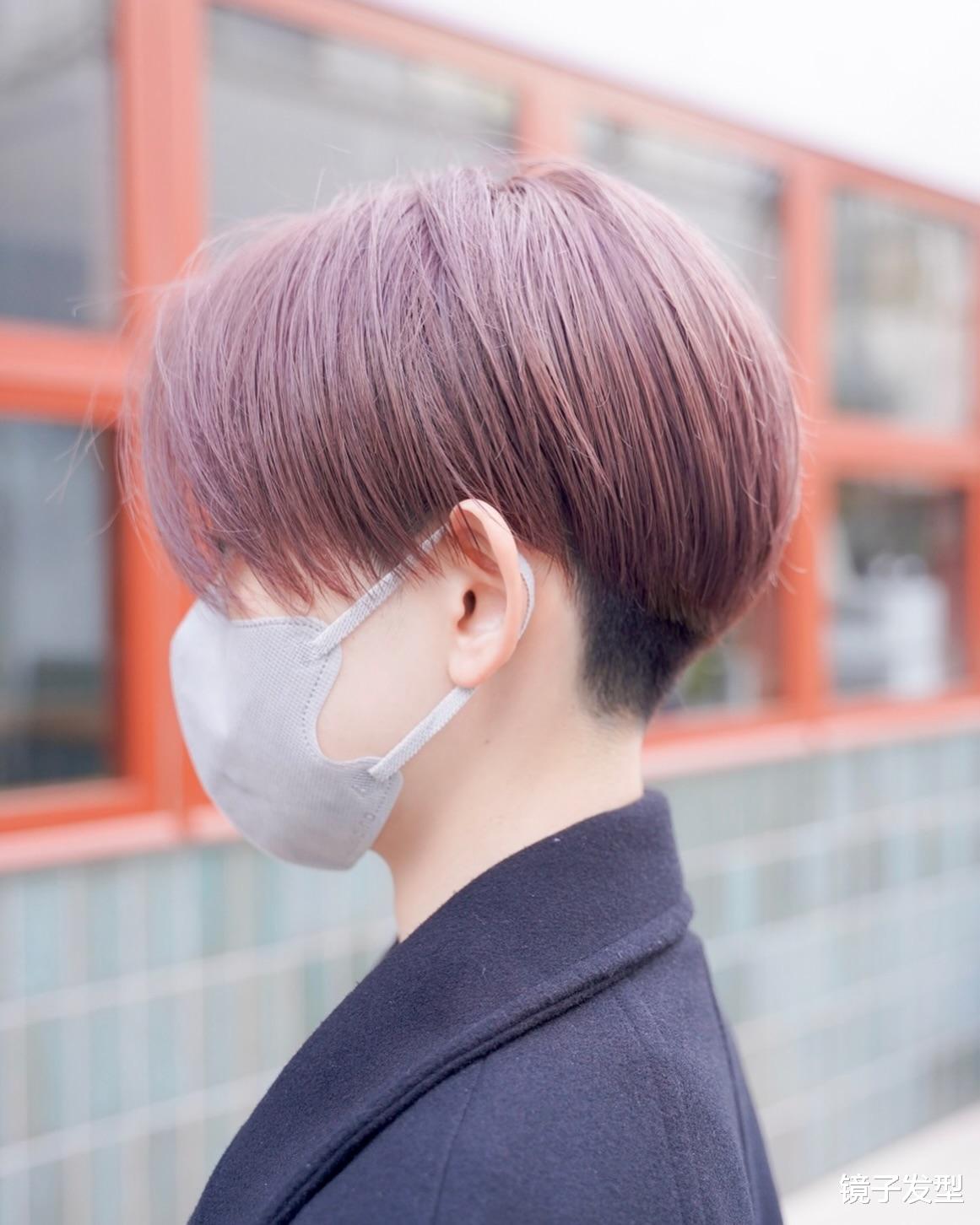 两侧掏空搭配推后脖短发：个性时尚的发型新选择