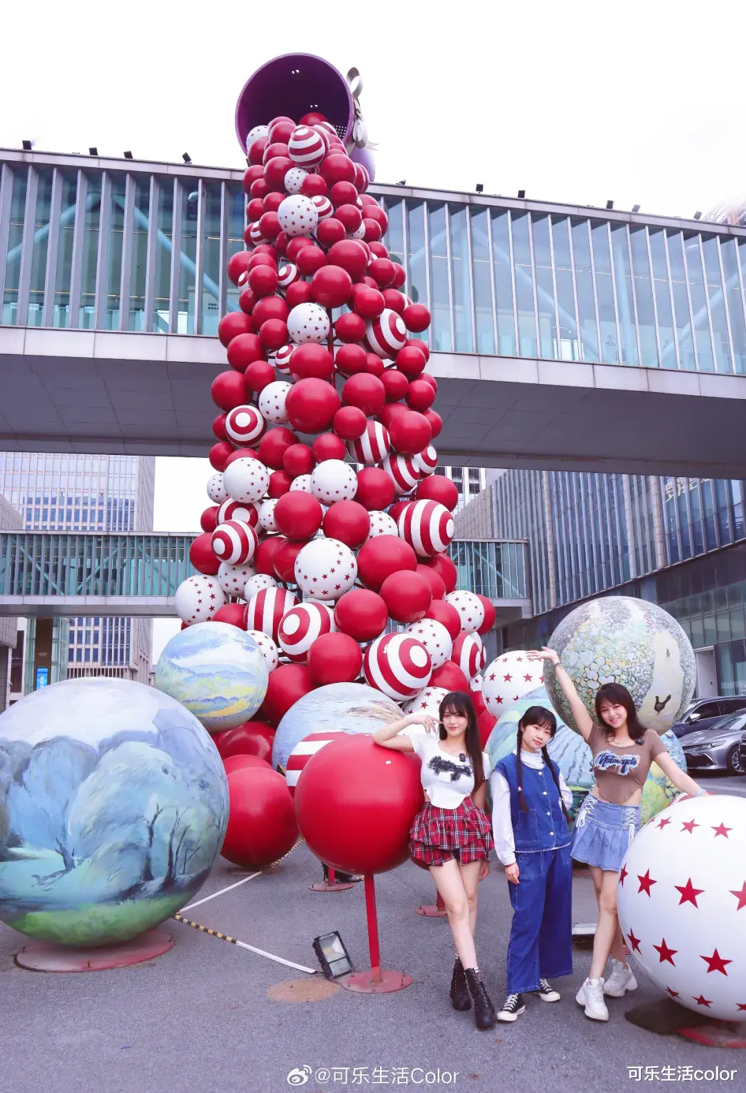 汤洛雯孕味浓~凸肚粗腰放肆玩！孖女《三天》诠释爱，唱尽人生起跌要勇敢