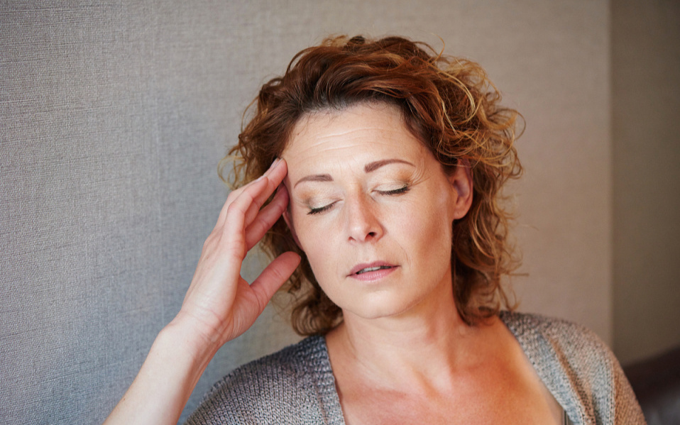 提醒：女性进入更年期，常吃8种食物，补充雌激素，气色好显年轻