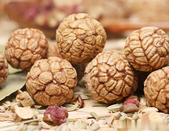 白蔻、草蔻和肉蔻一字之差,用途完全不同,厨师:难怪肉不香还腥