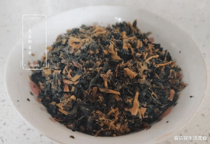 “春天吃一菜，浑身都舒坦”，多买些晒干，随吃随取，蒸着吃真香！