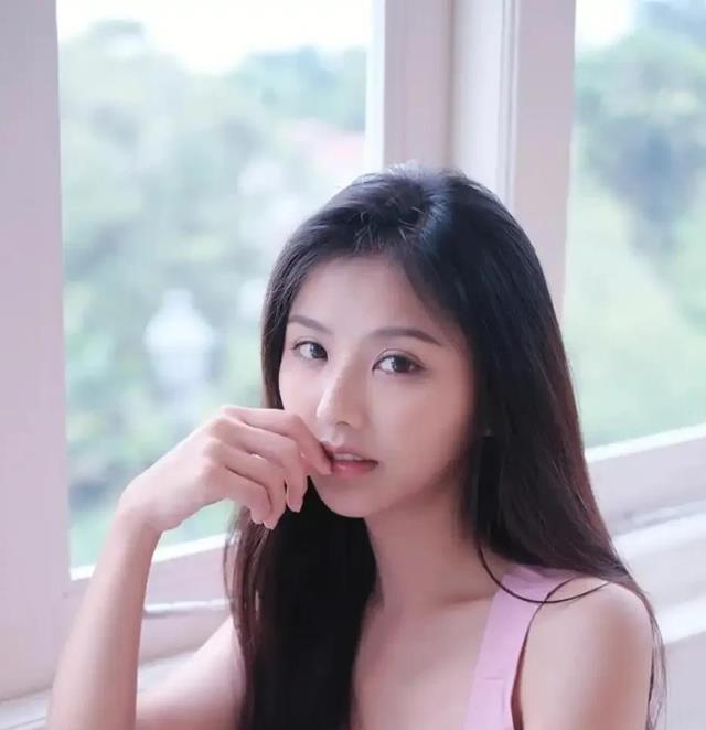 高文君——颜值天花板，这身材真的绝!