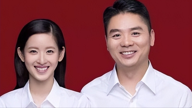 刘强东携娇妻章泽天现身巴黎奥运会,气场强大,8岁女儿身高瞩目