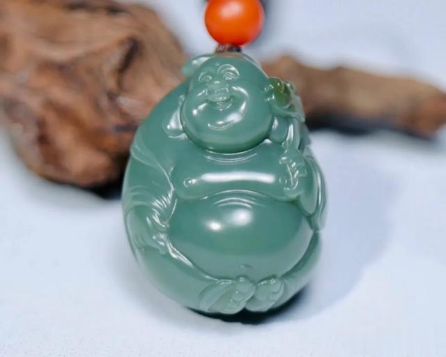 真假羊脂玉！和田玉的真油和“假油”！