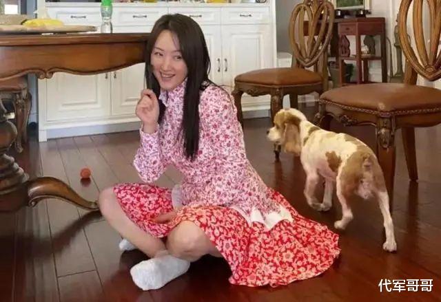 52岁“甜歌皇后”杨钰莹，已经走上了一条“不归路”