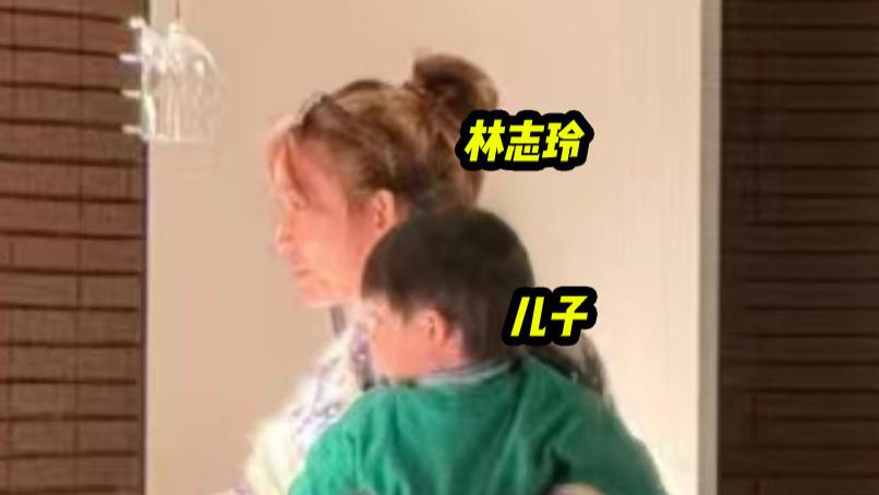 林志玲母子日本度假被偶遇，49岁林志玲保养好，2岁儿子帅气可爱