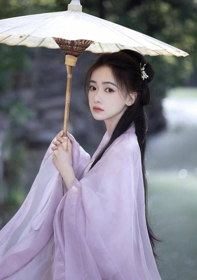 被过度减肥“毁掉”的6位女明星，越瘦越干瘪，越练越苍老