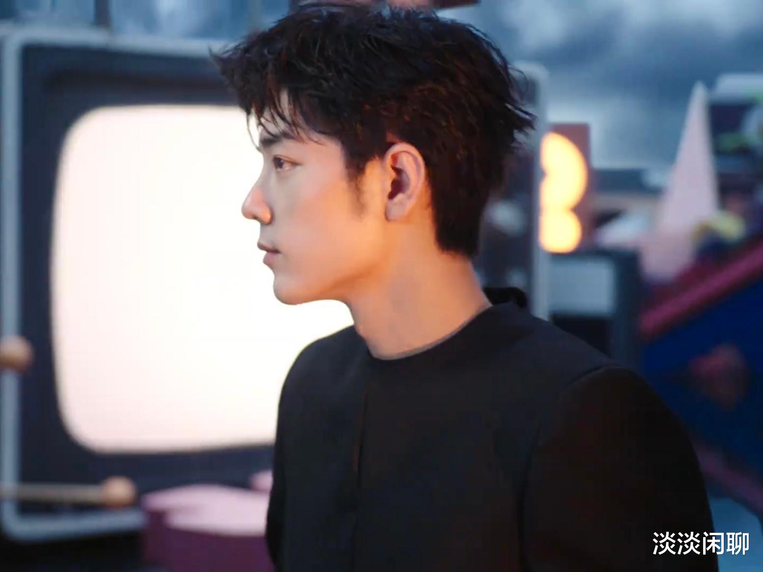 肖战百忙无奈“远程试衣”,上演现实版霸总桥段,惹人万分期待