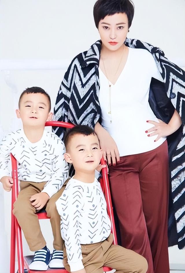 现在嫌她们丑,当年追成狗!这些发福的女明星,当年都美若天仙