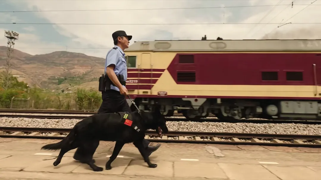 今晚首播！央视33集公安剧来袭，开年大剧出场，我要说：这剧能爆