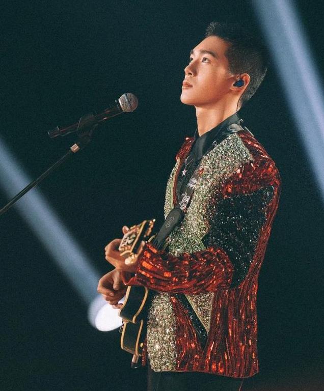 跨年来袭，美男洗牌，王一博登顶，于适9杨洋8李现7成毅6肖战第2