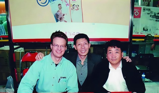 姜昆洋徒弟大山,四上春晚红遍全国,因冯巩一句话果断离开中国