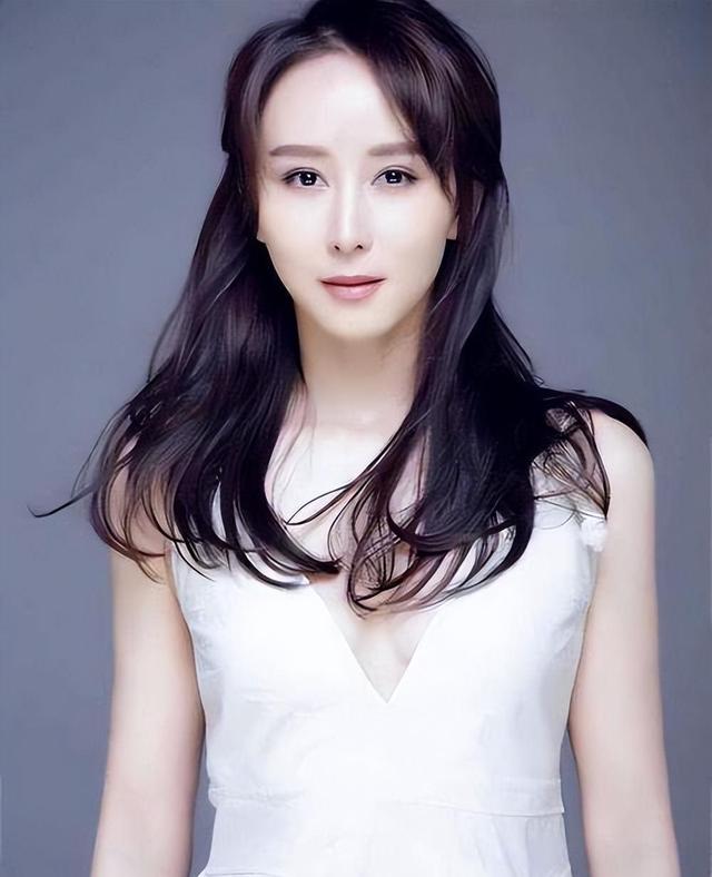 胡静:因长得太美被国外的首富看中,为让她安心睡,甘愿切除器官