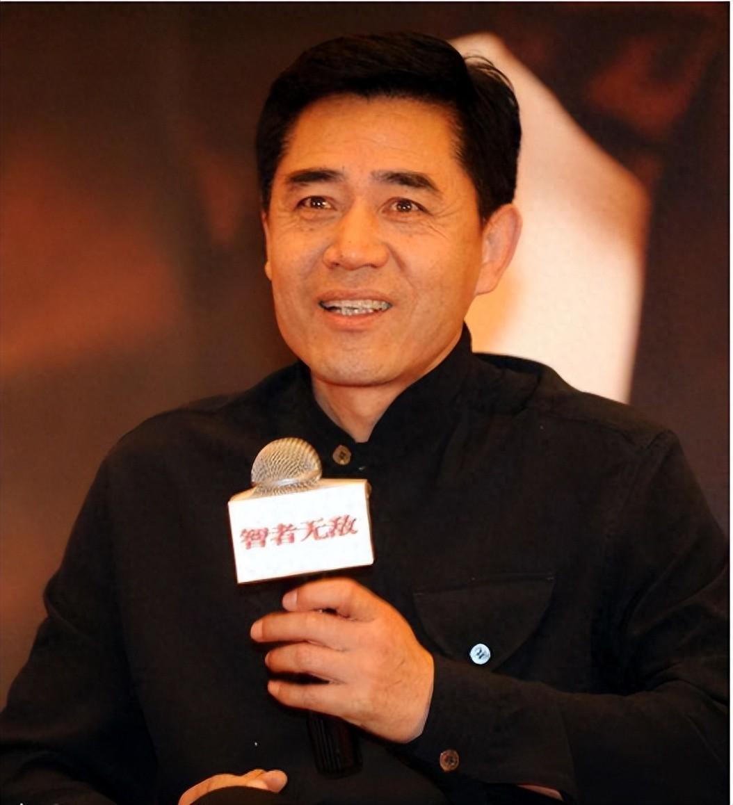 著名演员陈宝国:多年失眠刚痊愈,儿子却又成心病