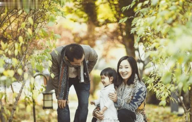 央视“最多情”的女主持：游走在2名已婚男之间，现在的她怎样了