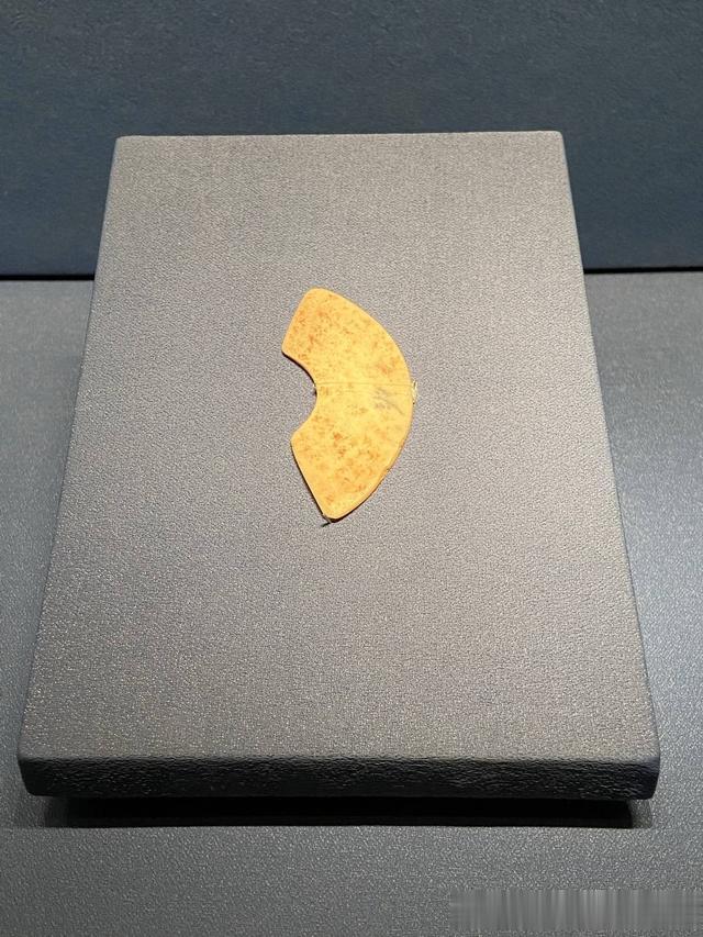 晋博玉器：从神玉到俗玉