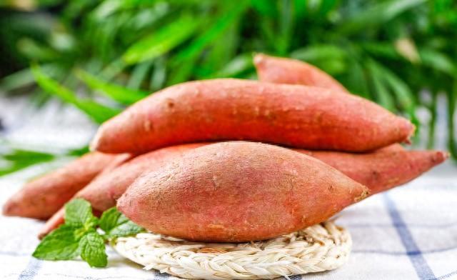 吃红薯是“减肥”还是“增肥”?医生:若有这3种情况,尽量少吃