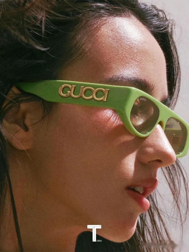 《异人之下》“宝儿姐”李宛妲杂志大片，21岁混血女孩星味十足