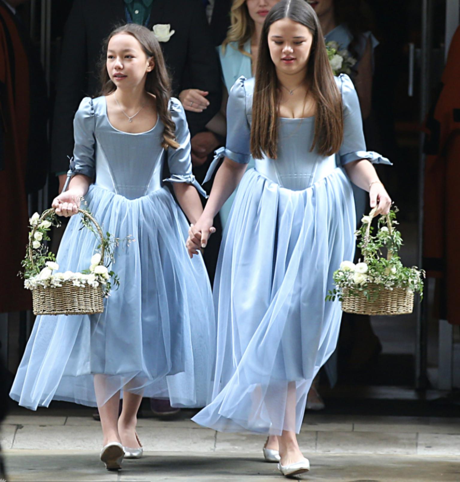 邓文迪俩女儿:和父亲默多克相差70岁,每人20亿很受宠,但没权力