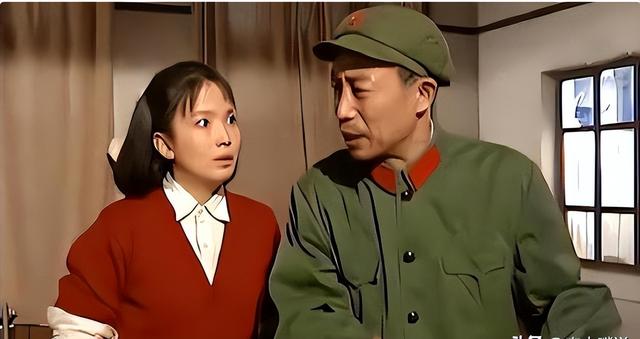 亲美辱华,背刺祖国,吃中国饭却长美国心的吕丽萍,现在自食恶果