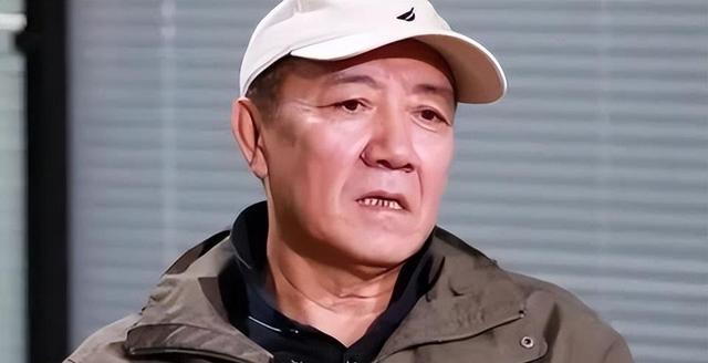 善恶终有报!“抛妻弃子”的李幼斌,如今等来的是儿子30年的报复