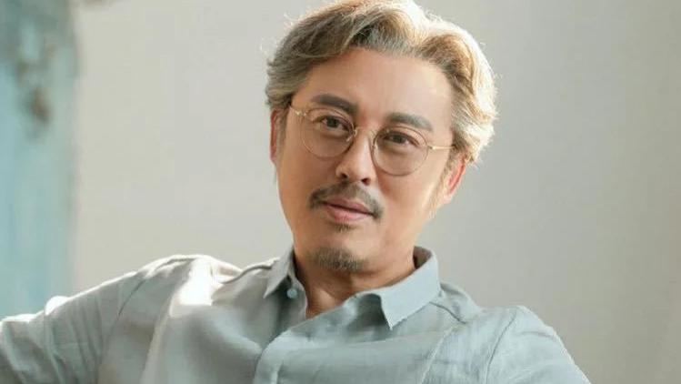 “红楼第一帅”高宏亮近照曝光，网友：怎么看起来这么像具俊晔