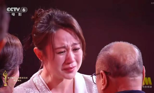 冲上热搜!“赵丽颖获百花奖最佳女配角”引发热议,评论区炸锅了