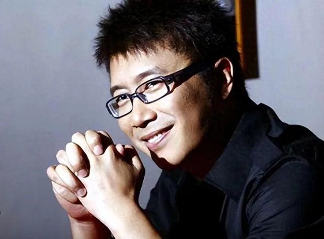 庞龙|庞龙：凭一首歌赚2亿，上4次春晚后忽然“落寞”，今怎样了？