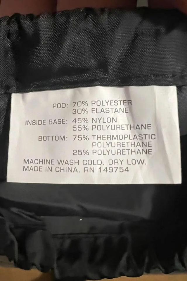 潮鞋速递|官网发不出货,YEEZY 袜套鞋变国产了?