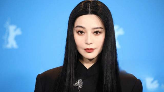 终究！高清下的范冰冰，还是躲不过断崖式衰老！没关系，气场在线