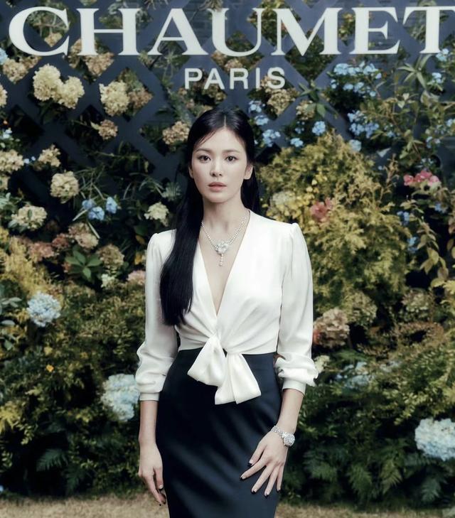 都说鹅蛋脸显圆润其实最富贵 这4位鹅蛋脸女星真的个顶个的貌美