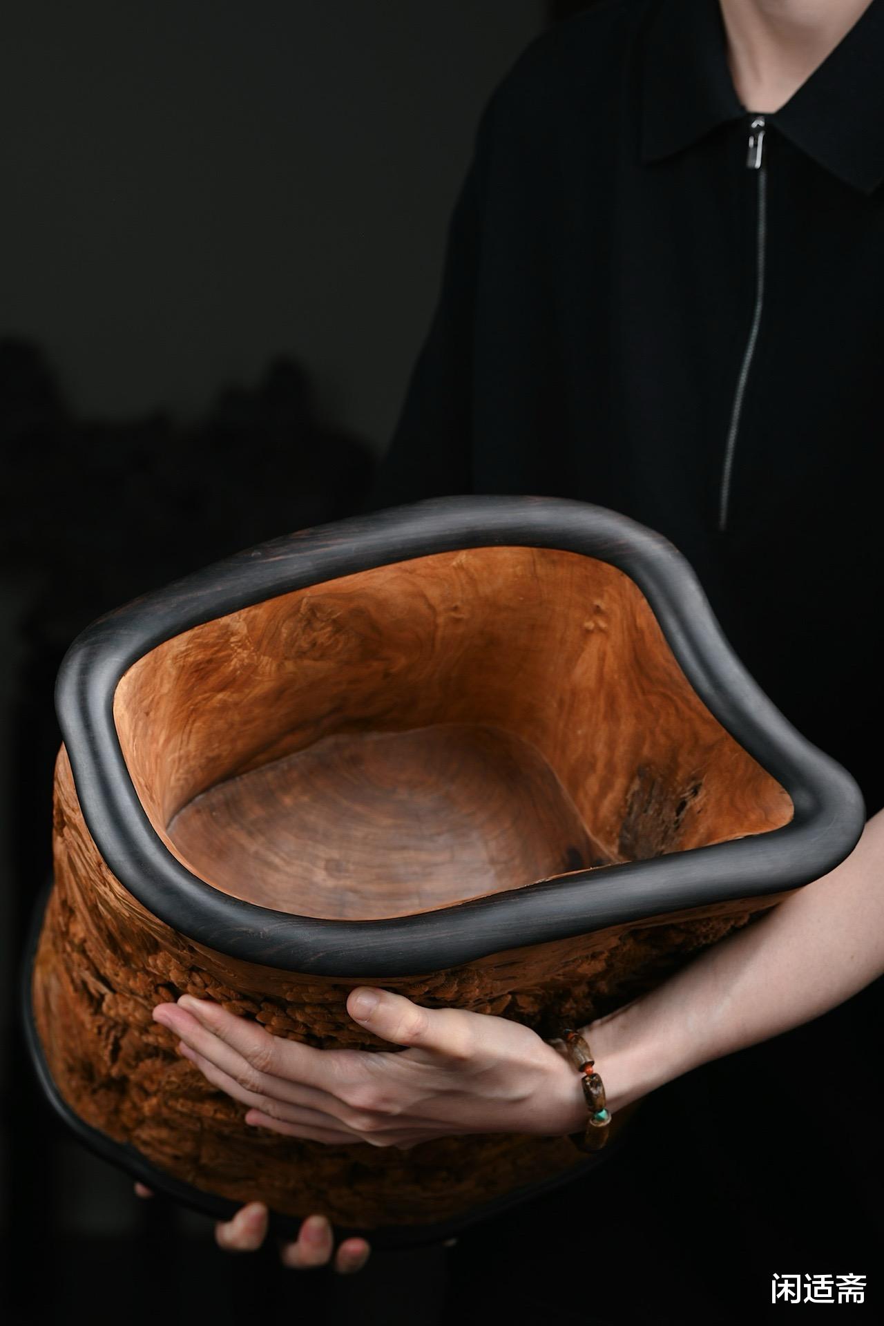 收藏级重器，老山檀香，十八学士图大笔筒